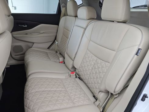 Used 2019 Nissan Murano Platinum image 14