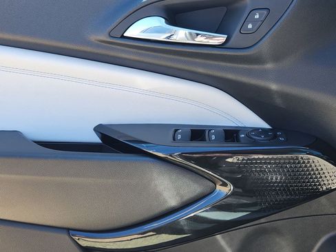 Used 2024 Chevrolet Trax LT image 20