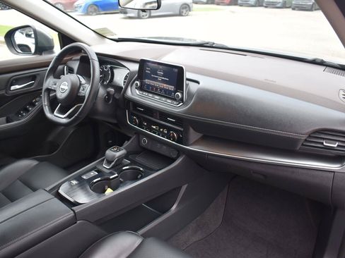 Used 2023 Nissan Rogue SV w/ SV Premium B Package FWD image 64