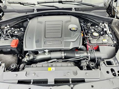 Certified 2026 Land Rover Range Rover Velar S AWD/4WD image 37