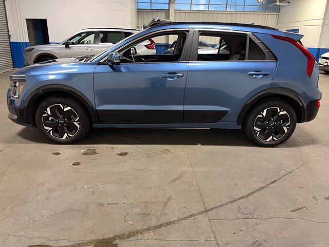 Used 2024 Kia Niro Wind w/ Wind Preserve Package FWD image 6