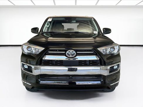 Used 2024 Toyota 4Runner Limited AWD/4WD image 2