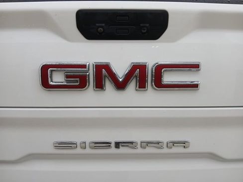 Certified 2020 GMC Sierra 1500 SLT w/ X31 Off-Road Package AWD/4WD image 27