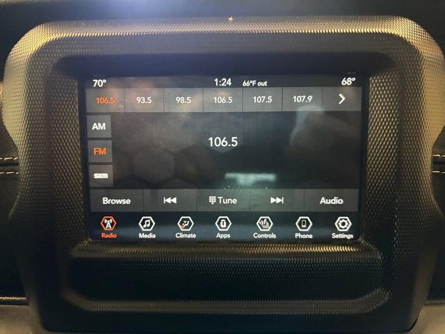 Used 2021 Jeep Wrangler Unlimited Sahara w/ Cold Weather Group AWD/4WD image 19