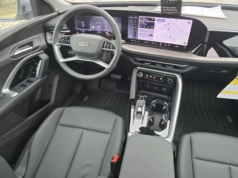 New 2026 Audi Q5 Premium image 32