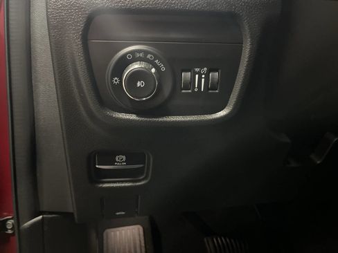 Used 2024 Jeep Grand Cherokee L Limited w/ Trailer Tow Package image 18