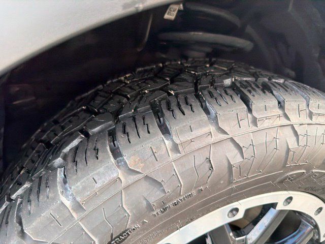 Used 2025 Nissan Pathfinder Rock Creek AWD/4WD image 12