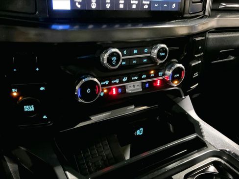 Used 2024 Ford F250 Lariat image 35
