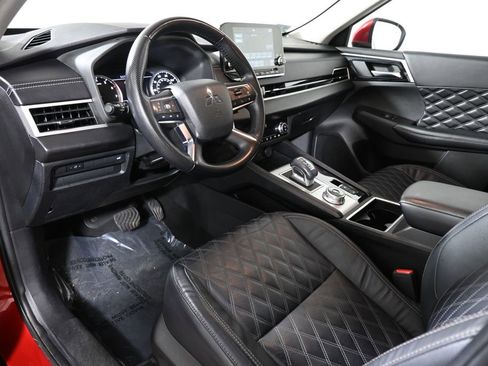 Used 2022 Mitsubishi Outlander SEL image 14