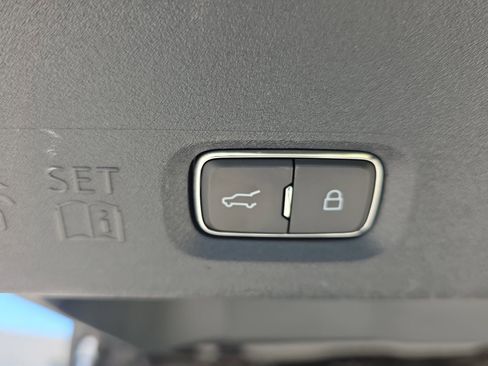 Used 2025 Ford Expedition Max Platinum AWD/4WD image 13
