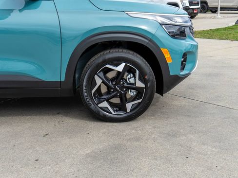 New 2026 Kia Seltos EX AWD/4WD image 32