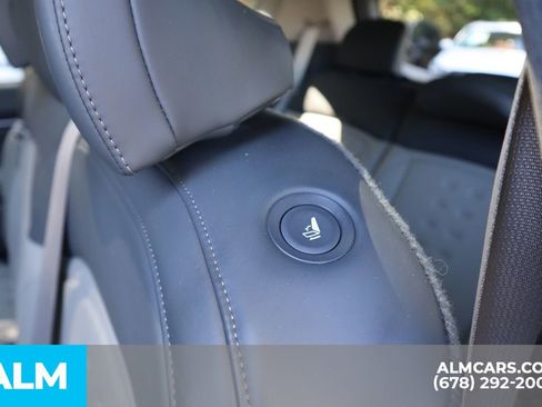 Used 2024 Kia EV9 Wind image 23