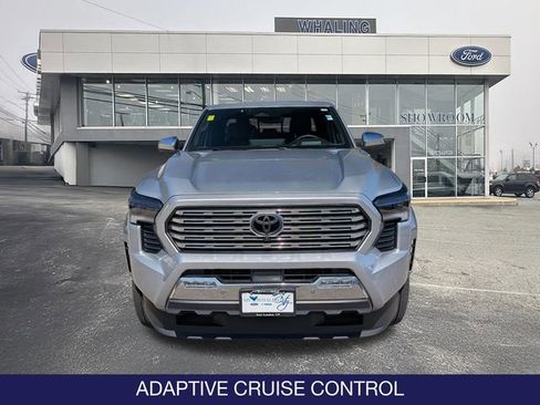 Used 2025 Toyota Tacoma Limited AWD/4WD image 2