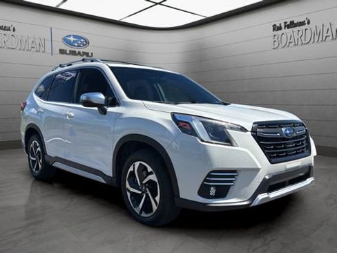 Used 2022 Subaru Forester Touring AWD/4WD image 2