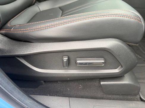 Used 2025 Honda Pilot TrailSport image 33
