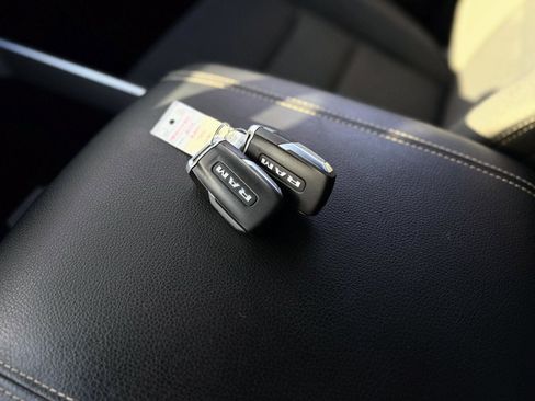 Used 2019 RAM 1500 Big Horn image 23