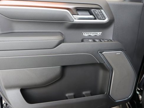 New 2026 GMC Sierra 1500 Denali w/ Denali Reserve Package image 10