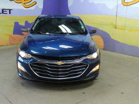 Used 2019 Chevrolet Malibu LS image 3