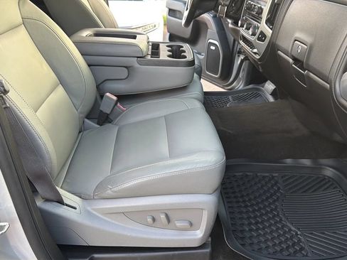 Used 2015 GMC Sierra 2500 SLT w/ Duramax Plus Package AWD/4WD image 28