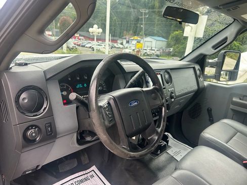 Used 2016 Ford F450 XL w/ XL Value Package image 21