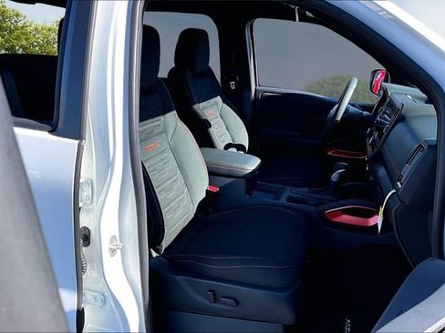New 2026 Nissan Frontier Pro-X w/ Tow Package RWD image 11