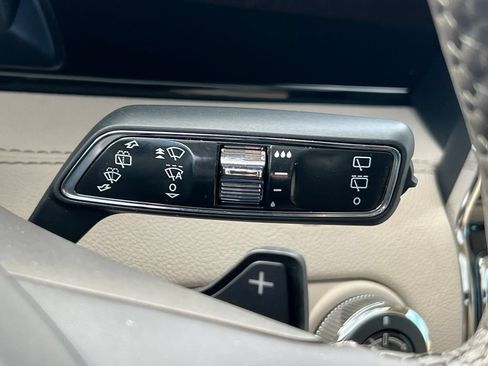 Used 2021 Lincoln Navigator Reserve AWD/4WD image 36