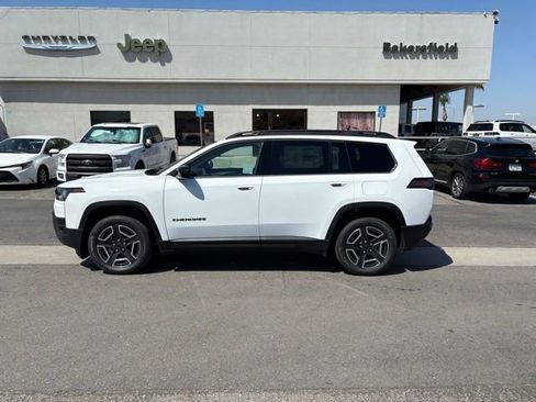 New 2026 Jeep Cherokee Laredo AWD/4WD image 4