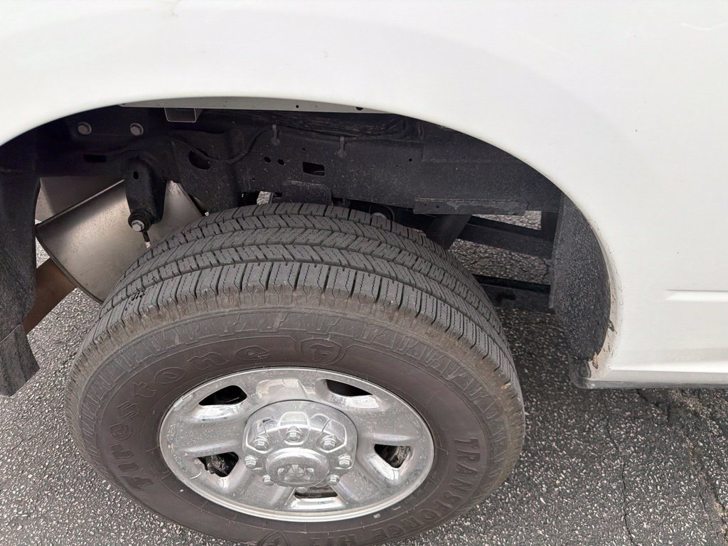 Used 2026 RAM 2500 Tradesman w/ Chrome Appearance Group AWD/4WD image 10