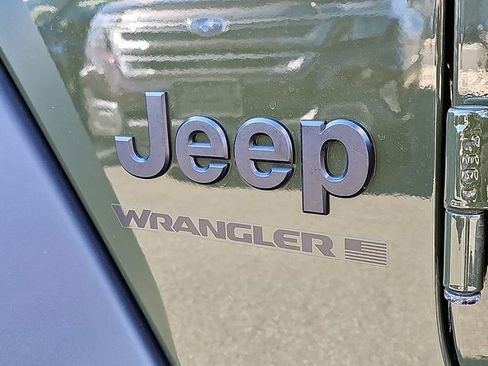 Used 2024 Jeep Wrangler Sport AWD/4WD image 29