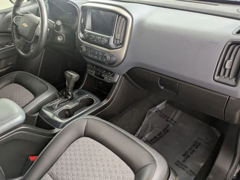 Used 2018 Chevrolet Colorado Z71 image 30