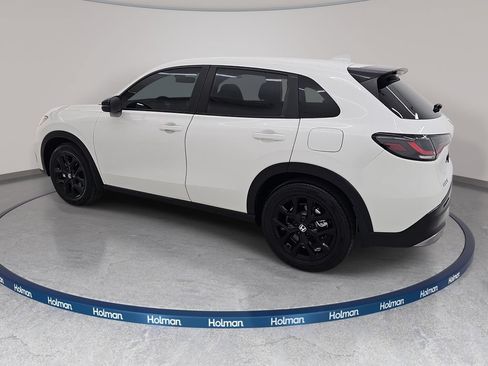 Used 2024 Honda HR-V Sport image 10