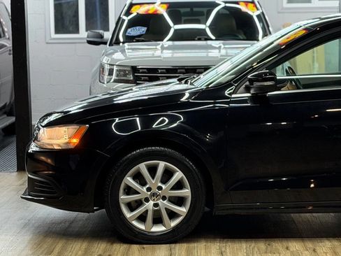 Used 2014 Volkswagen Jetta SE image 3