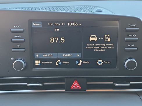 Used 2024 Hyundai Elantra SE image 26