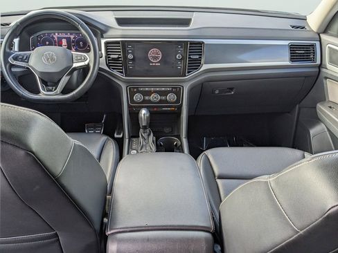 Certified 2022 Volkswagen Atlas SEL R-Line AWD/4WD image 13