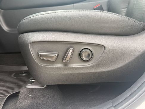 Used 2024 Toyota Grand Highlander FWD image 13