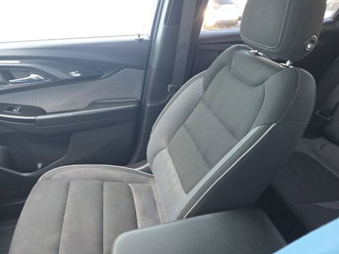 Used 2022 Chevrolet TrailBlazer LT w/ LPO, Blackout Package FWD image 25