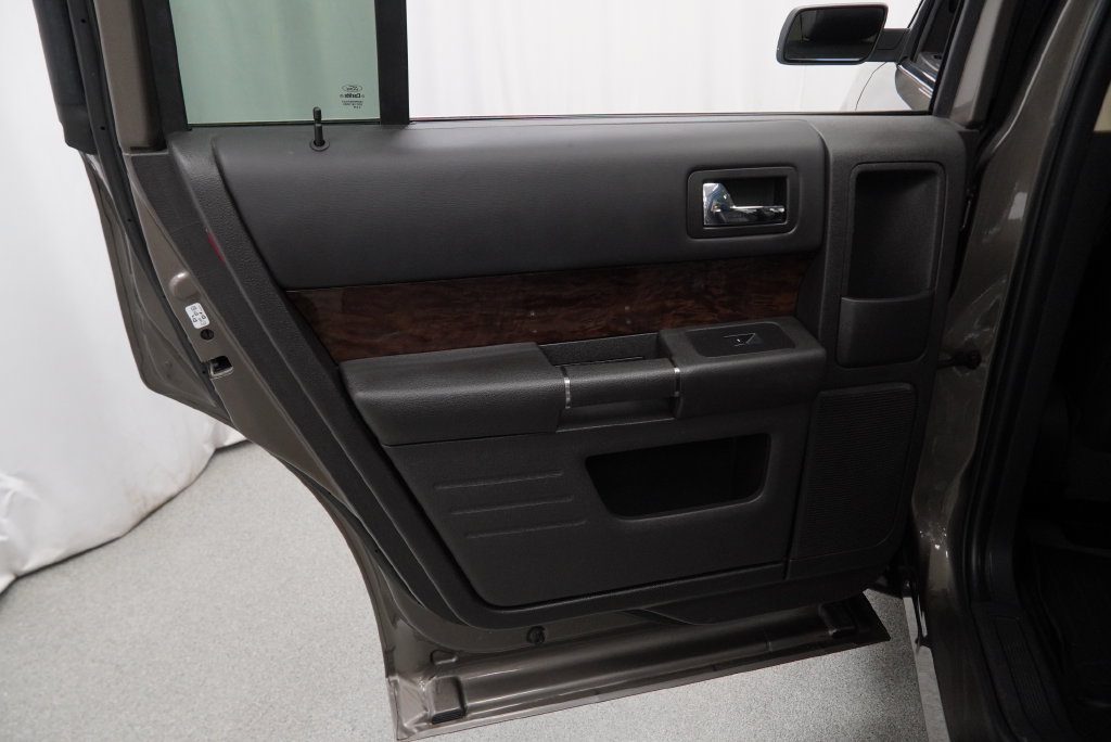 Used 2013 Ford Flex Limited FWD image 37