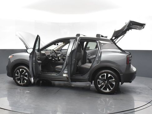 New 2026 Nissan Kicks SV w/ SV Premium Package image 32