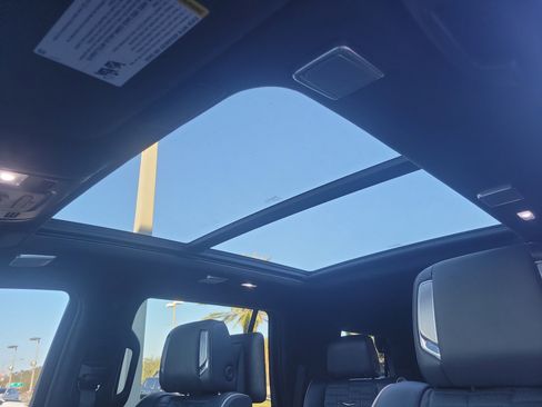 Used 2023 Cadillac Escalade V image 26