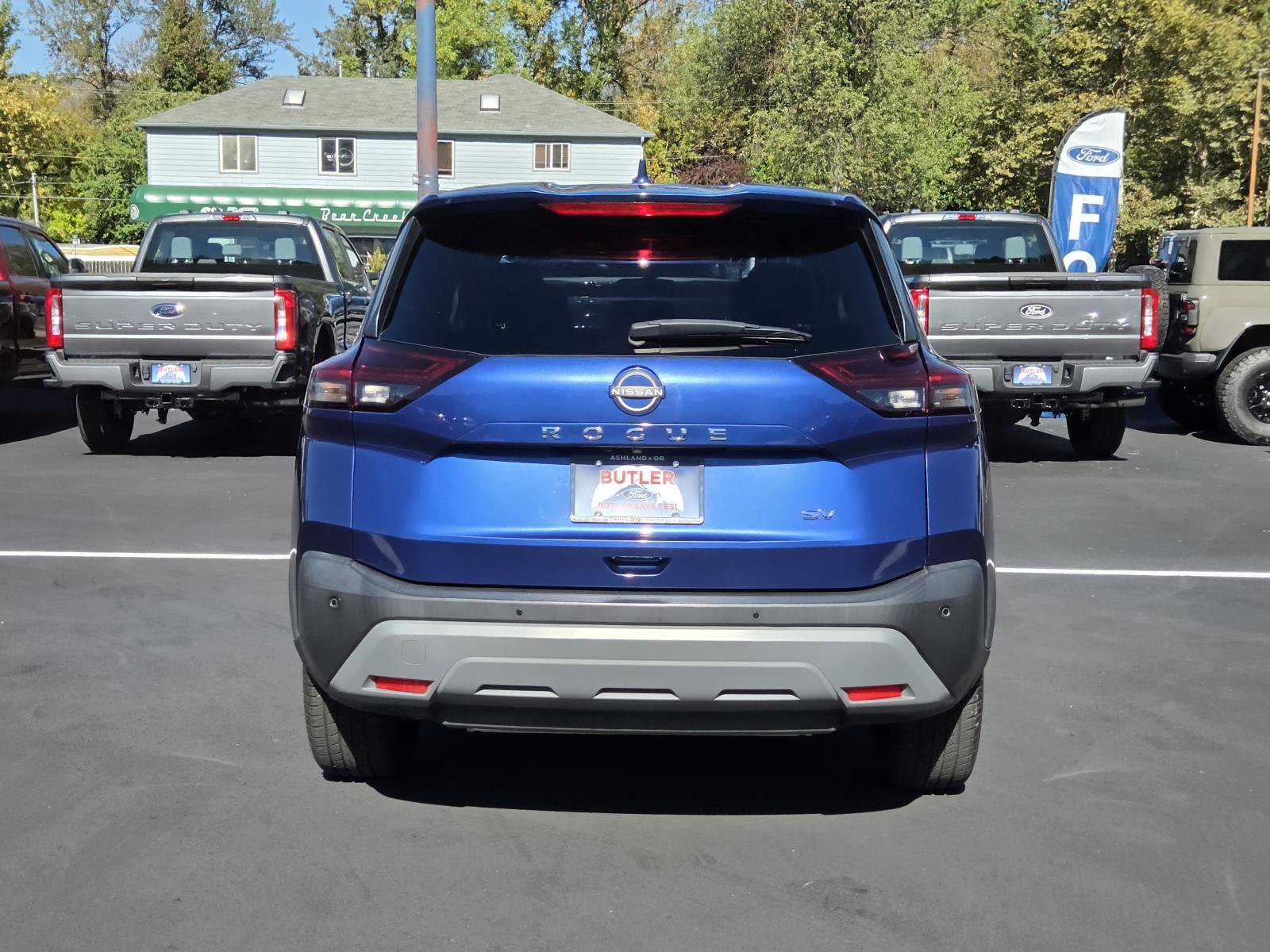 Used 2023 Nissan Rogue SV FWD image 6