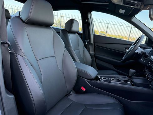 Used 2025 Honda Accord Sport image 23