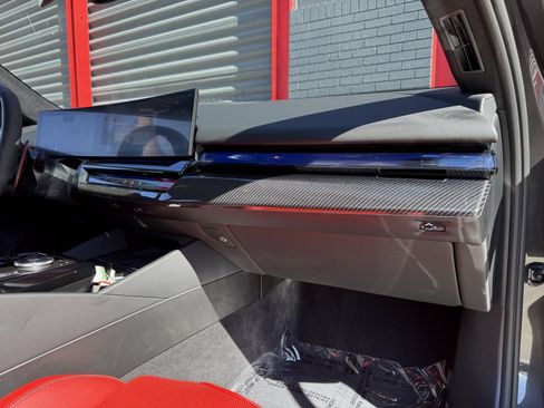 Used 2026 BMW M5 w/ Carbon Package image 16