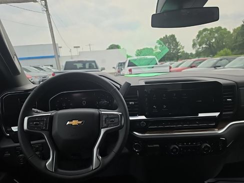New 2026 Chevrolet Silverado 1500 LT AWD/4WD image 11
