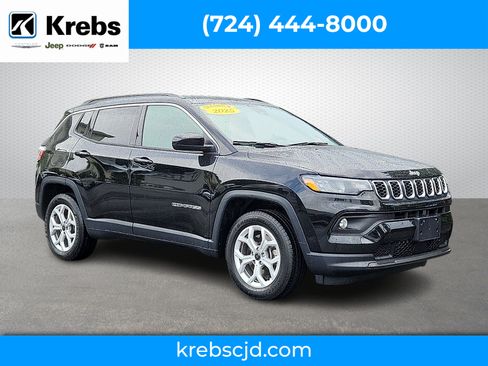 Certified 2025 Jeep Compass Latitude AWD/4WD image 1