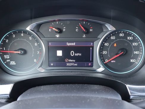Used 2023 Chevrolet Traverse RS AWD/4WD image 42