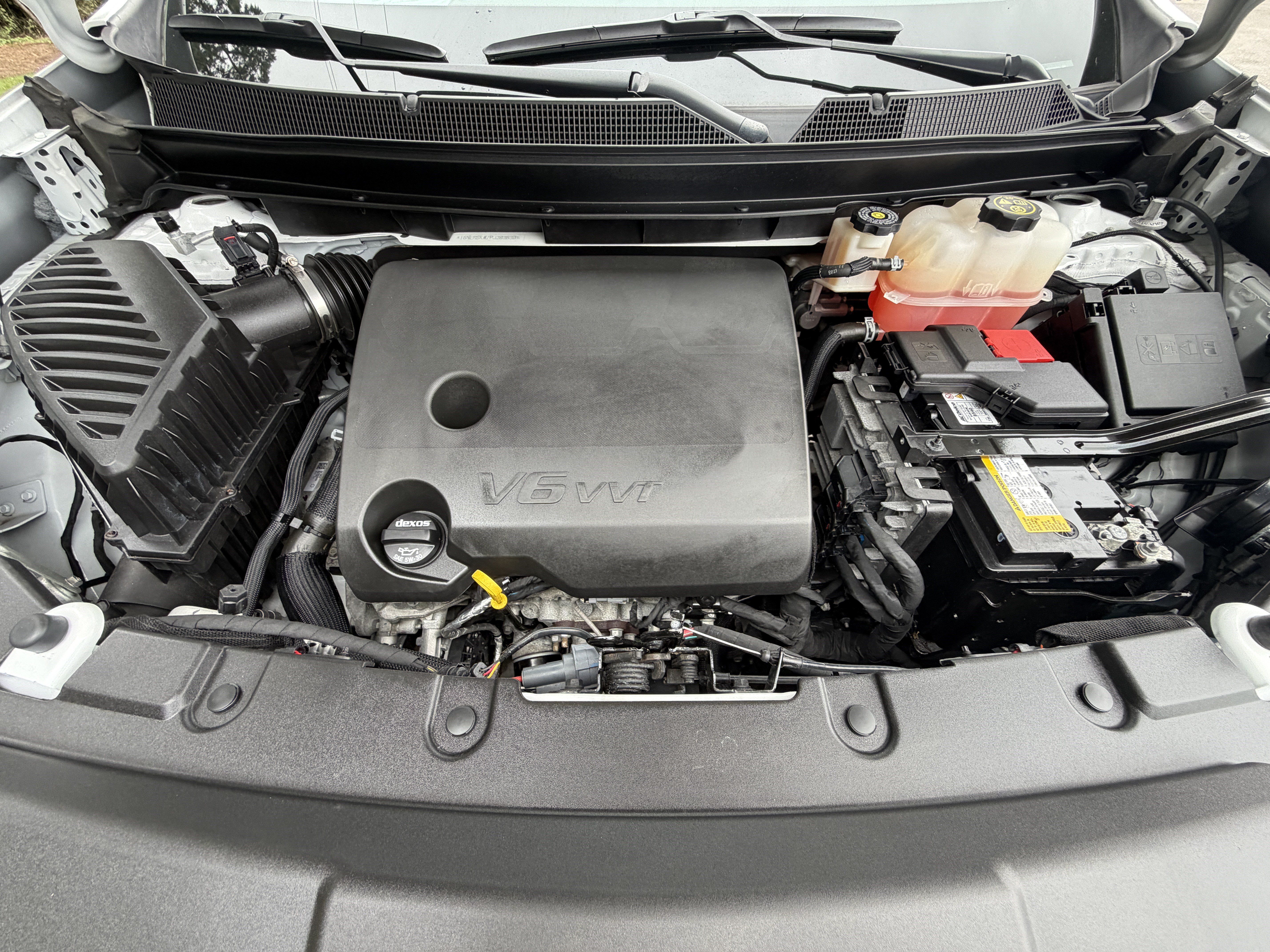 Used 2023 Chevrolet Traverse LT FWD image 10