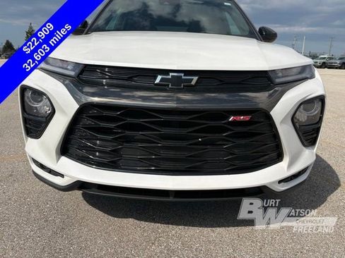 Used 2023 Chevrolet TrailBlazer RS w/ Sun and Liftgate Package image 10