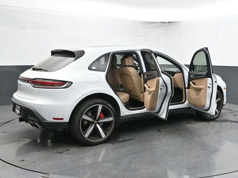 Used 2023 Porsche Macan S AWD/4WD image 55
