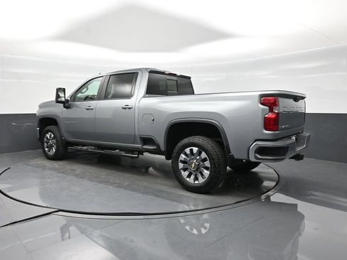 Used 2025 Chevrolet Silverado 2500 LT AWD/4WD image 18