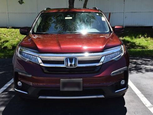 Used 2022 Honda Pilot Touring image 3
